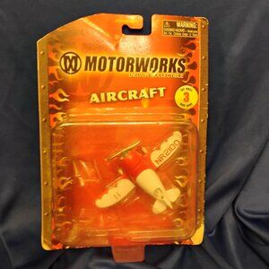 MAISTO MOTORWORKS NR2100 DIECAST AIRCRAFT GEE BEE SUPER SPORTSTER R-1